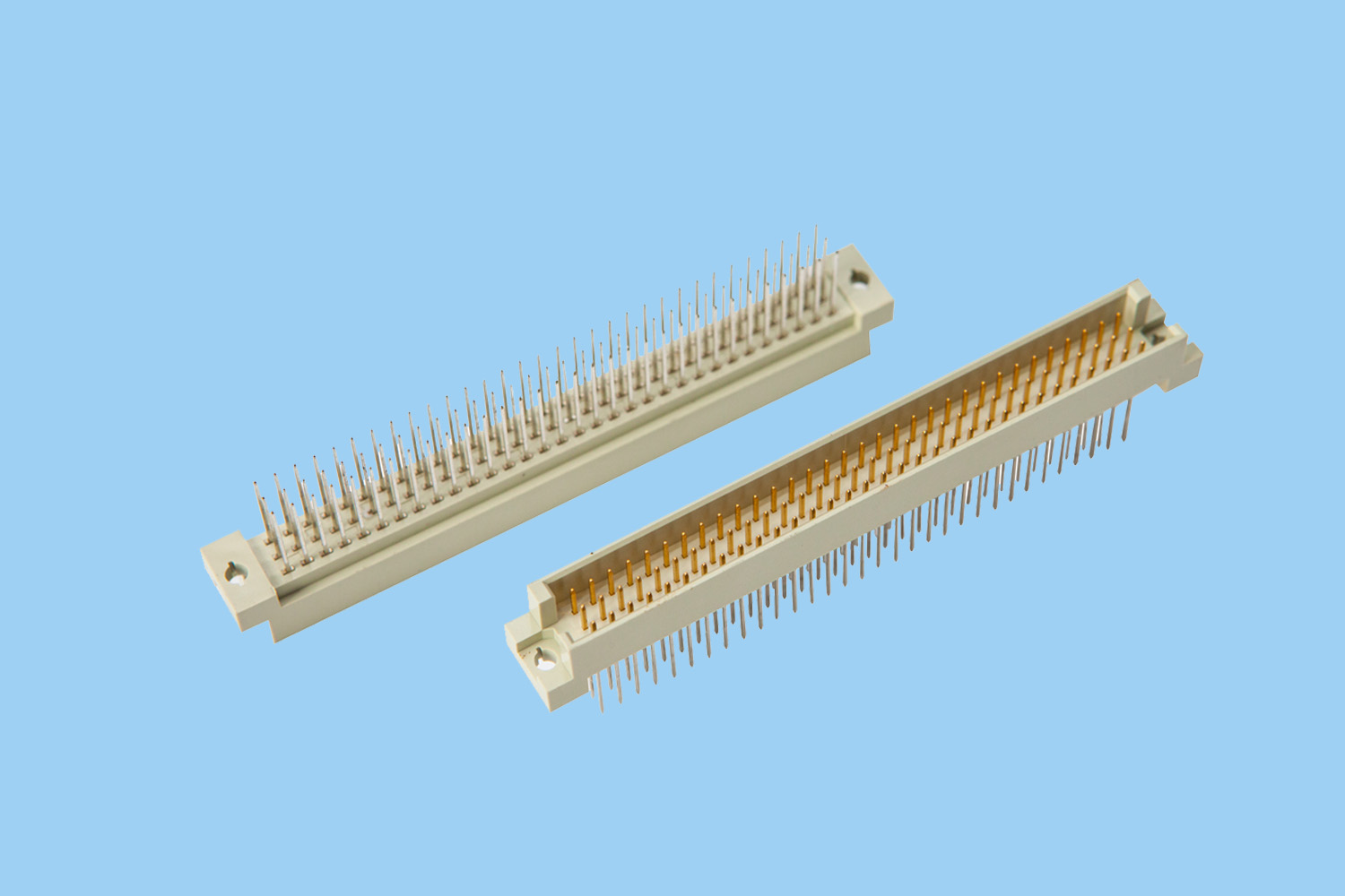 QC9001R3396MS(歐式插座3排長(cháng)針公直)